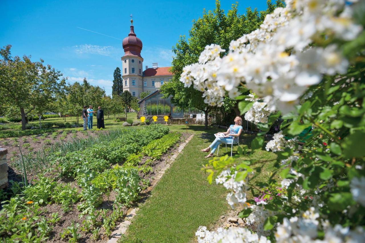 Gaestehaus Benediktinerstift Goettweig - Bed & Breakfast Monastery Bed & Breakfast Furth bei Gottweig Exterior foto